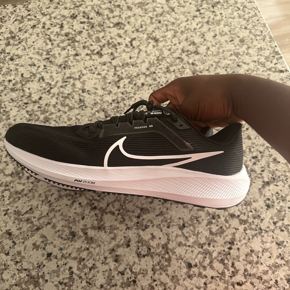 Nike Zoom Pegasus 40 WORN ONCE